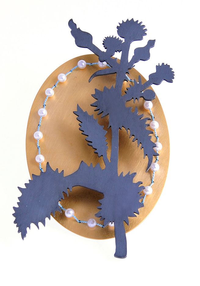 Annette Dam. To be or Not to Be Weed, 2010.